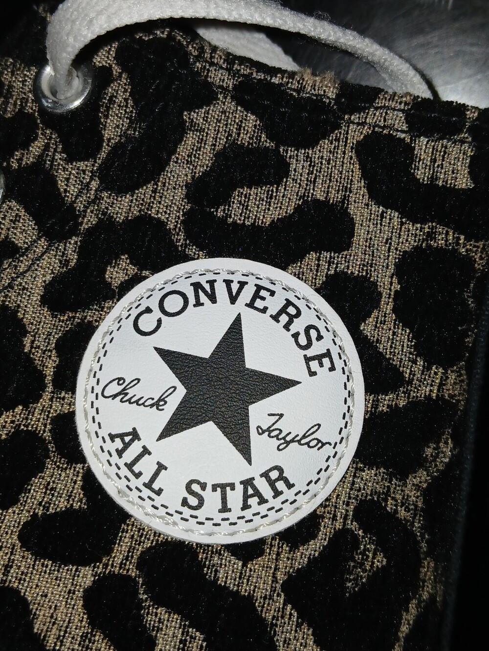 Converse Chuck Taylor All Star Leopard Kids High Top Shoe Size 3 - Picture 3 of 5